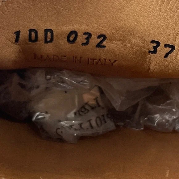 Prada Suede Bow Loafer Shoes 37 | US 7 - Picture 10 of 10